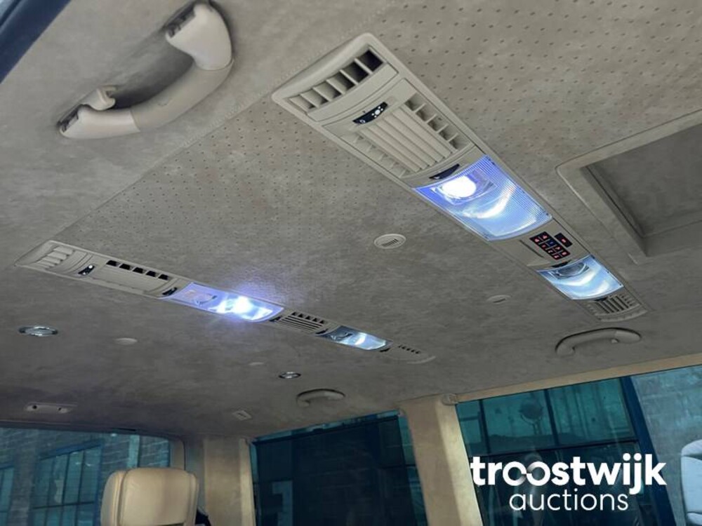 Volkswagen Transporter Luxe Multivan VIP TDI L1H1 Highline Auto