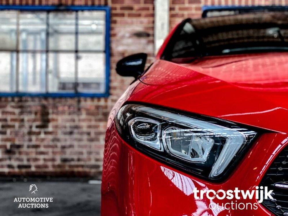 Mercedes-Benz A180 Business Solution AMG Night Upgrade A-Klasse 136pk 2019, XS-253-H