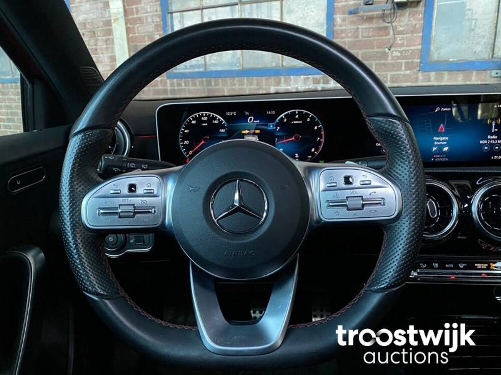 Mercedes-Benz A180 Business Solution AMG Night Upgrade A-Klasse 136pk 2019, XS-253-H
