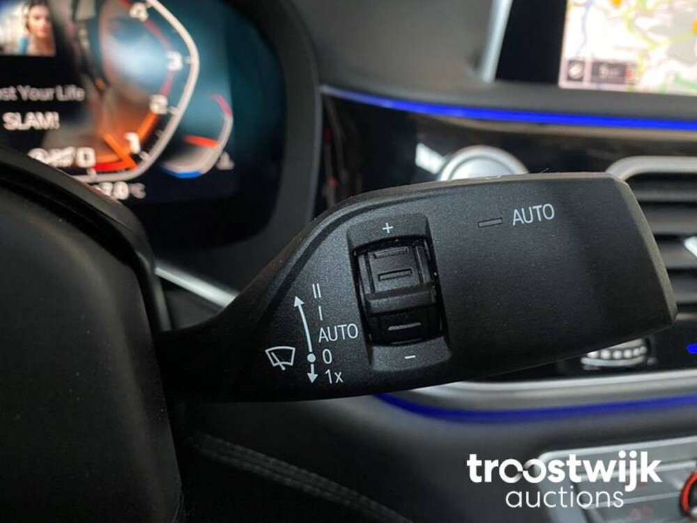 BMW M760Li xDrive High Executive Auto