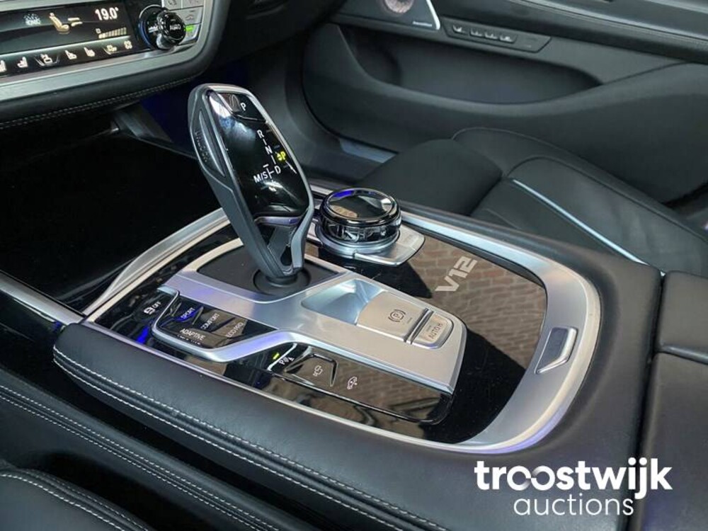 BMW M760Li xDrive High Executive Auto