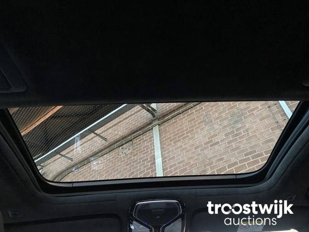 BMW M760Li xDrive High Executive Auto