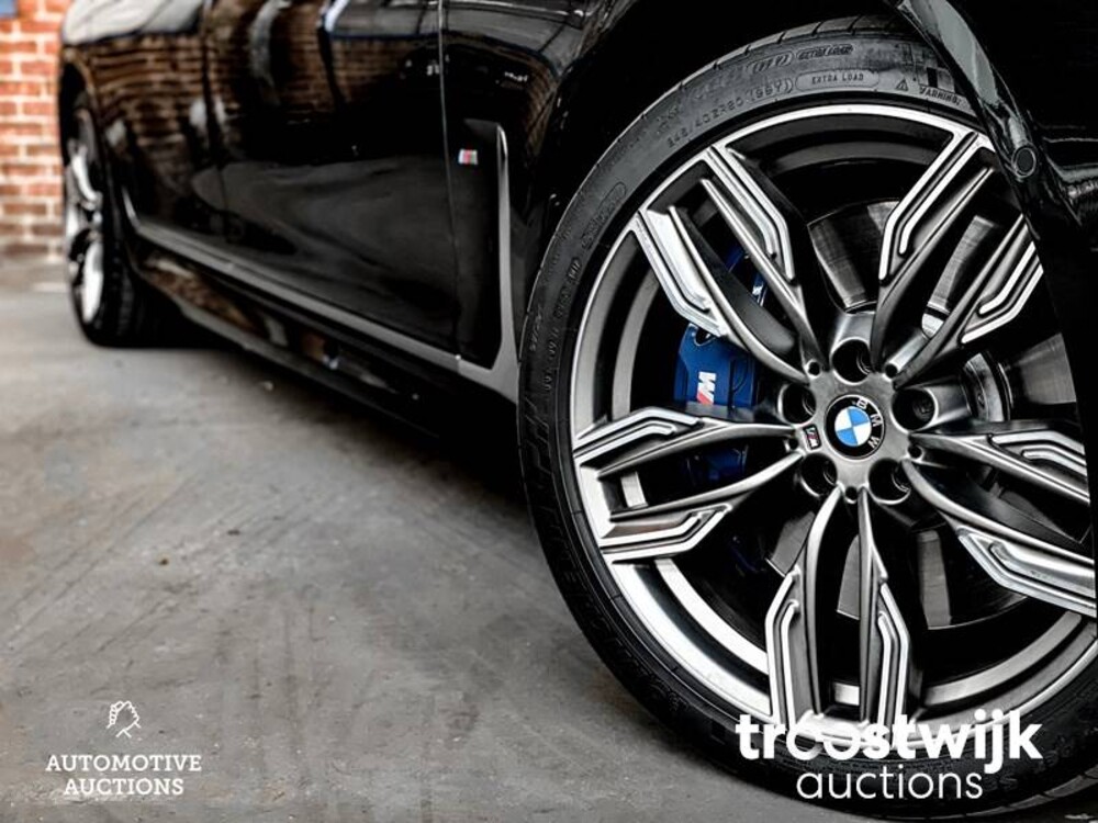 BMW M760Li xDrive High Executive Auto
