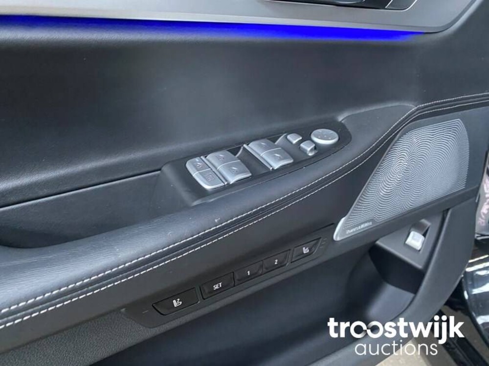 BMW M760Li xDrive High Executive Auto