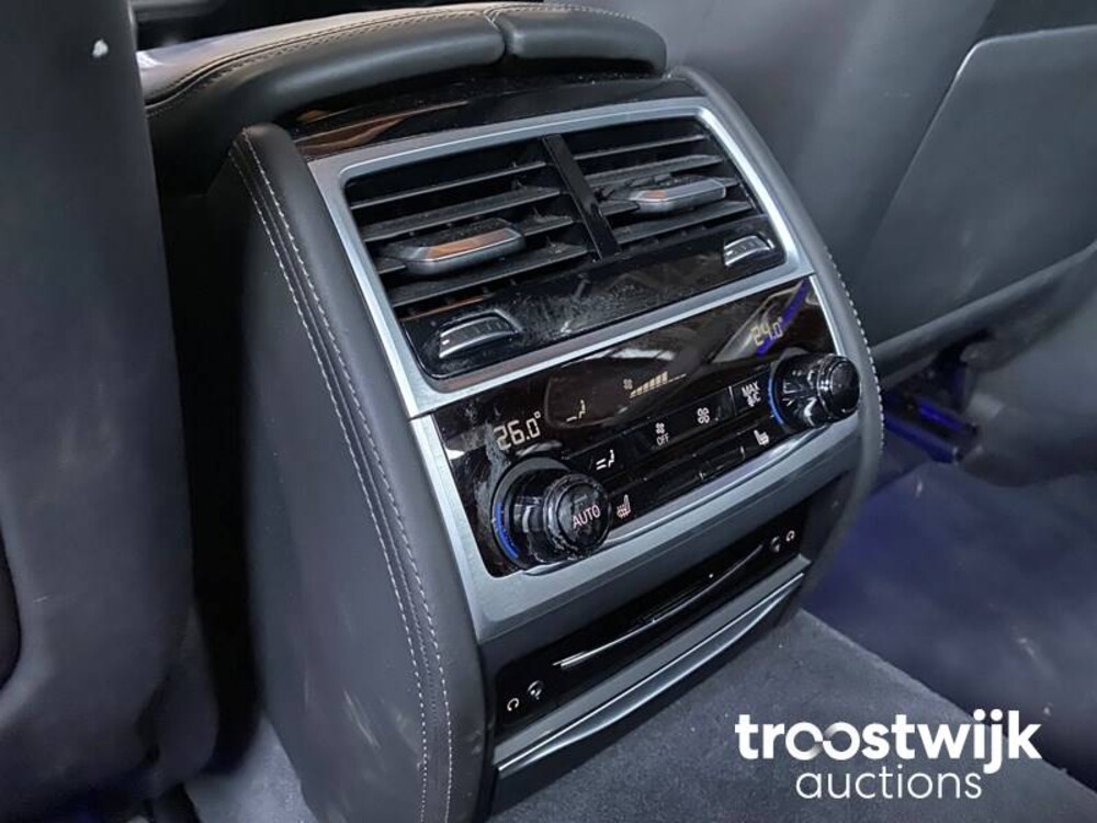 BMW M760Li xDrive High Executive Auto