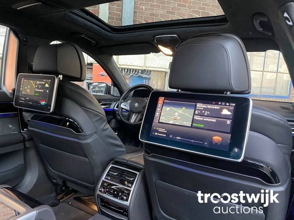 BMW M760Li xDrive High Executive Auto