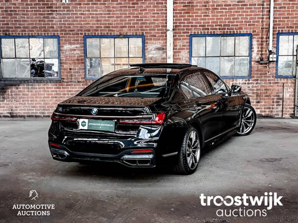 BMW M760Li xDrive High Executive Auto