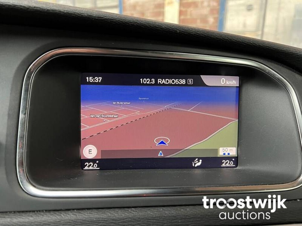 Volvo V40 Cross Country 2.0 D2 Edition FACELIFT -Orig. NL- 120pk 2018, TF-329-T