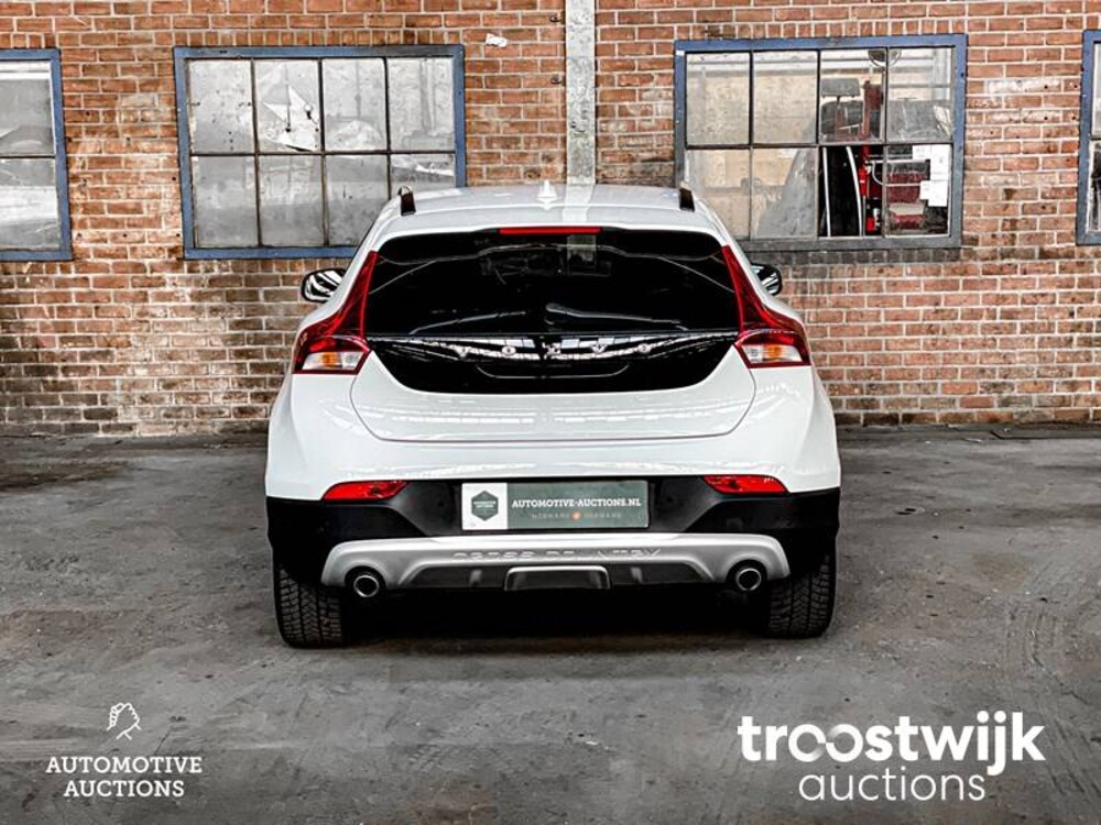 Volvo V40 Cross Country 2.0 D2 Edition FACELIFT -Orig. NL- 120pk 2018, TF-329-T