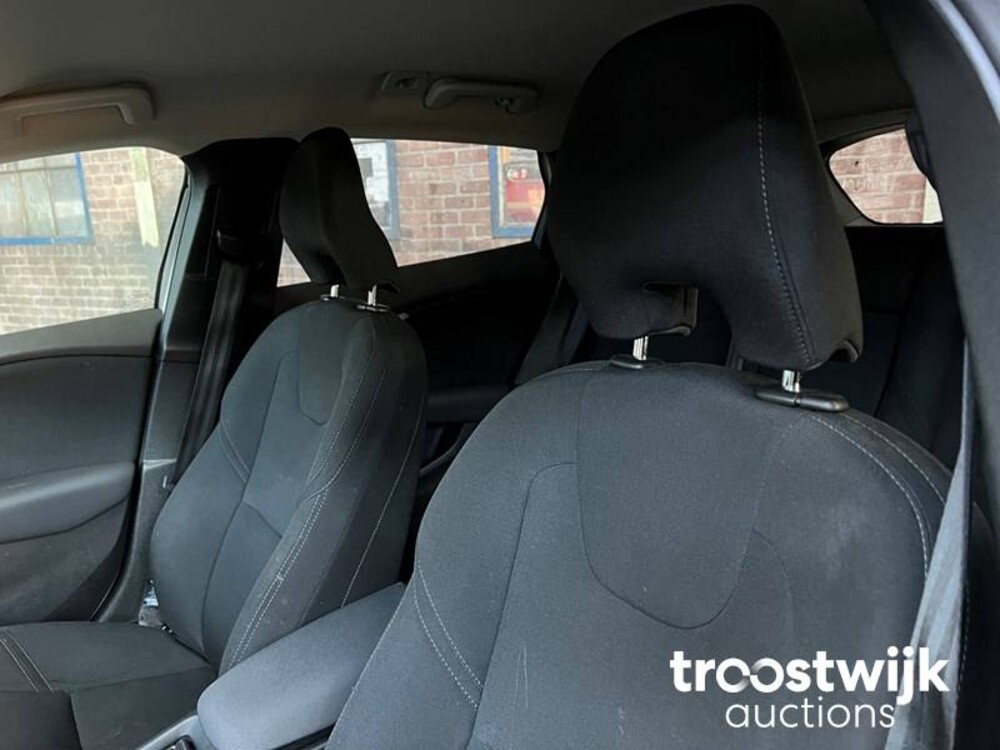 Volvo V40 Cross Country 2.0 D2 Edition FACELIFT -Orig. NL- 120pk 2018, TF-329-T