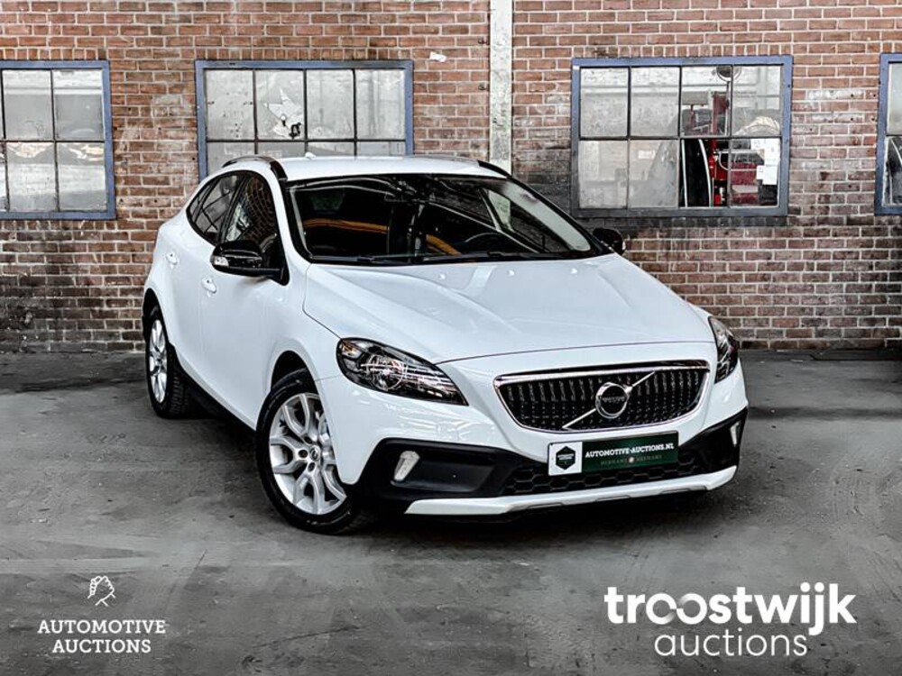 Volvo V40 Cross Country 2.0 D2 Edition FACELIFT -Orig. NL- 120pk 2018, TF-329-T