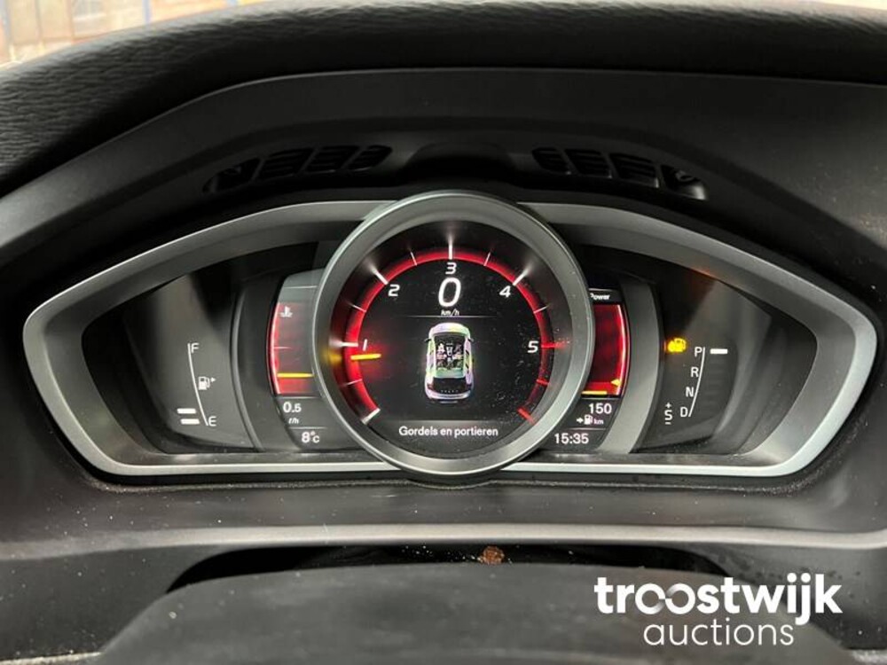 Volvo V40 Cross Country 2.0 D2 Edition FACELIFT -Orig. NL- 120pk 2018, TF-329-T