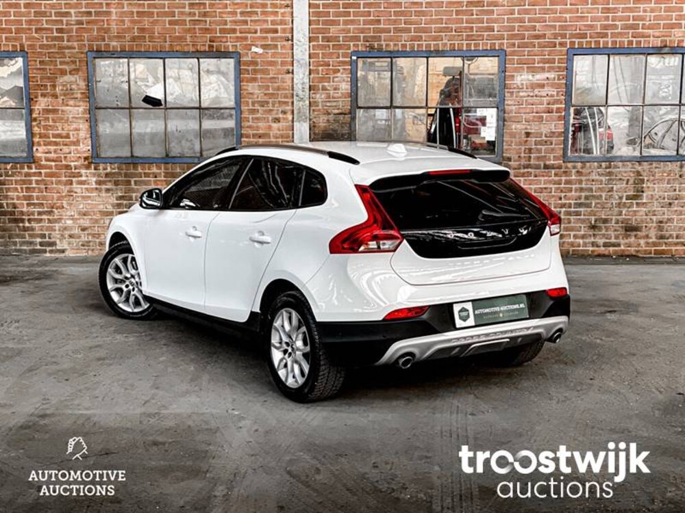Volvo V40 Cross Country 2.0 D2 Edition FACELIFT -Orig. NL- 120pk 2018, TF-329-T