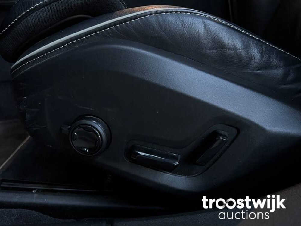 Volvo V90 R-Design 2.0 T4 Business Sport Auto