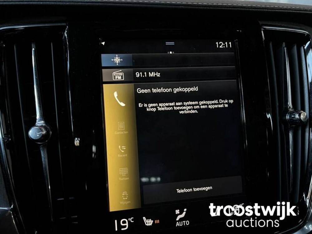 Volvo V90 R-Design 2.0 T4 Business Sport Auto