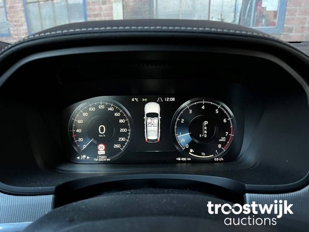 Volvo V90 R-Design 2.0 T4 Business Sport Auto