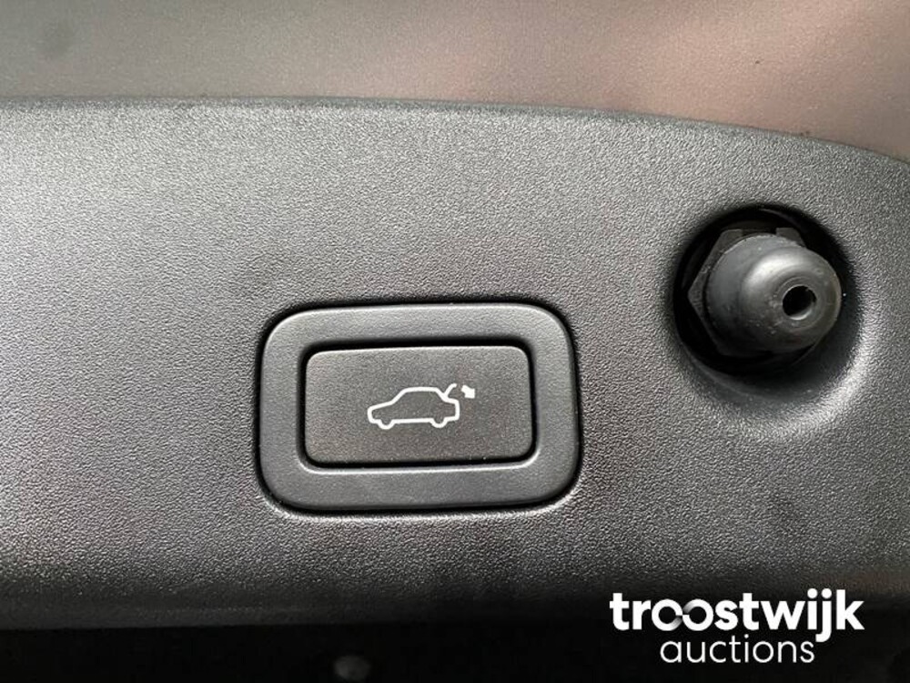 Jaguar XJ 5.0 V8 Premium Luxury LWB Auto