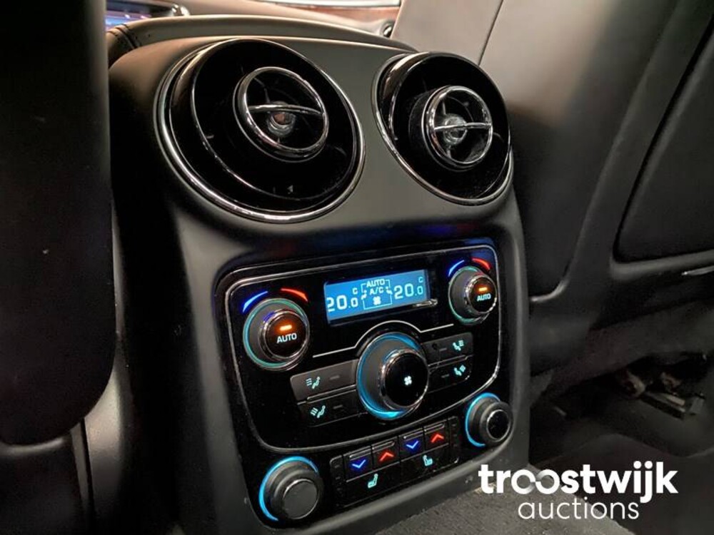 Jaguar XJ 5.0 V8 Premium Luxury LWB Auto