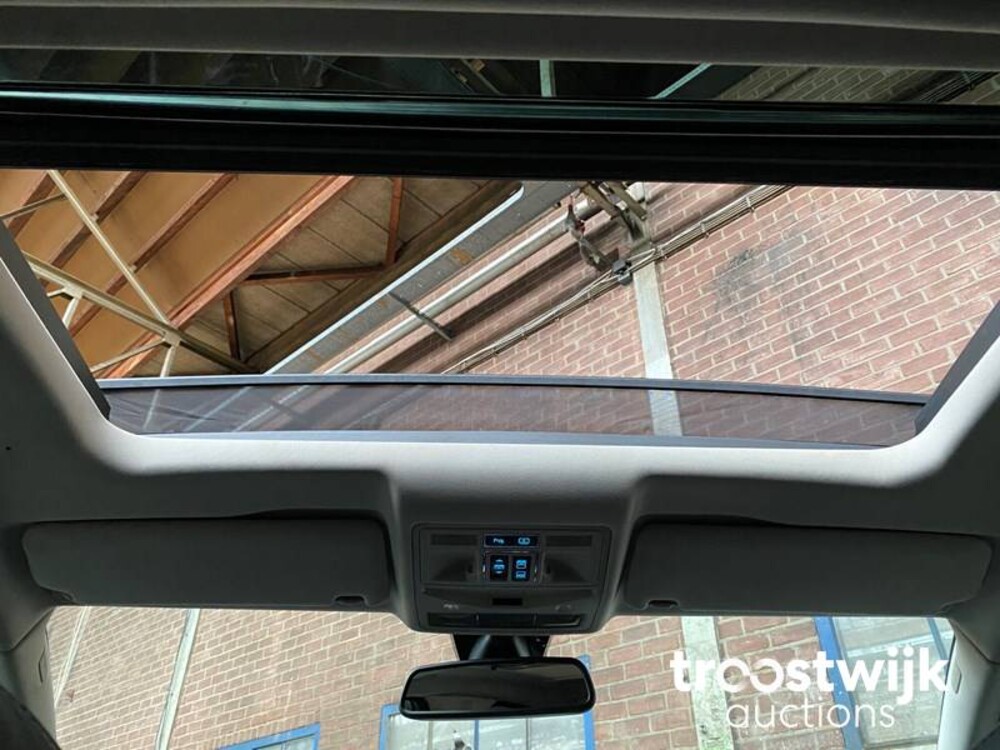 Jaguar XJ 5.0 V8 Premium Luxury LWB Auto