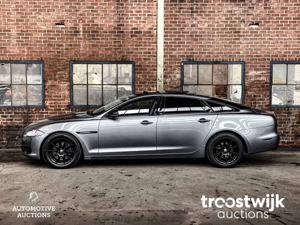 Jaguar XJ 5.0 V8 Premium Luxury LWB Auto