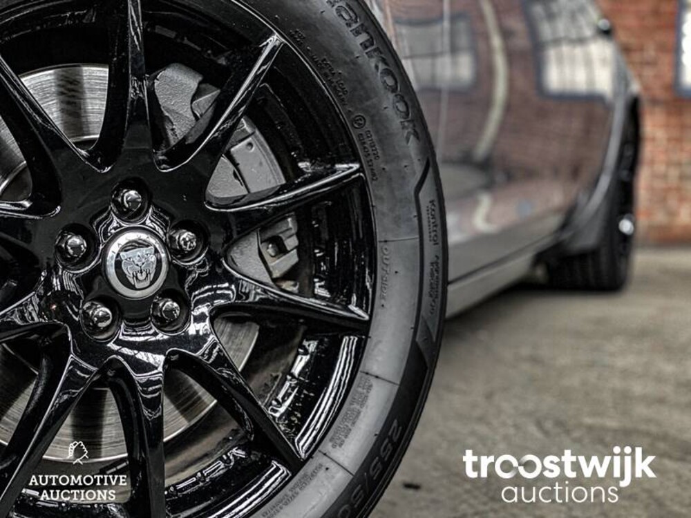 Jaguar XJ 5.0 V8 Premium Luxury LWB Auto