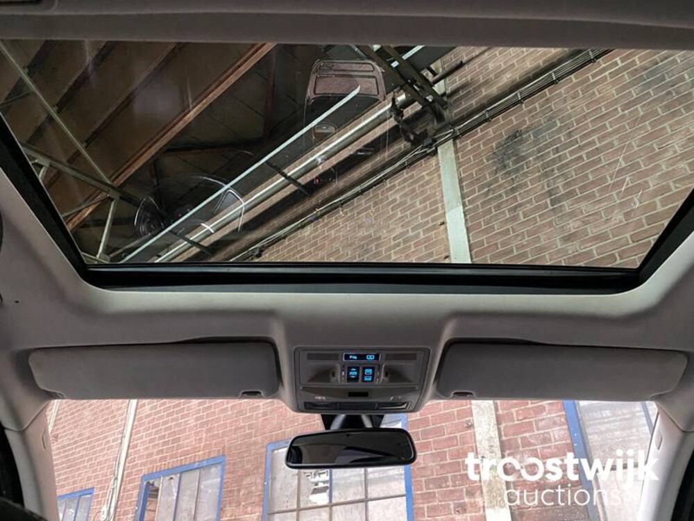 Jaguar XJ 5.0 V8 Premium Luxury LWB Auto