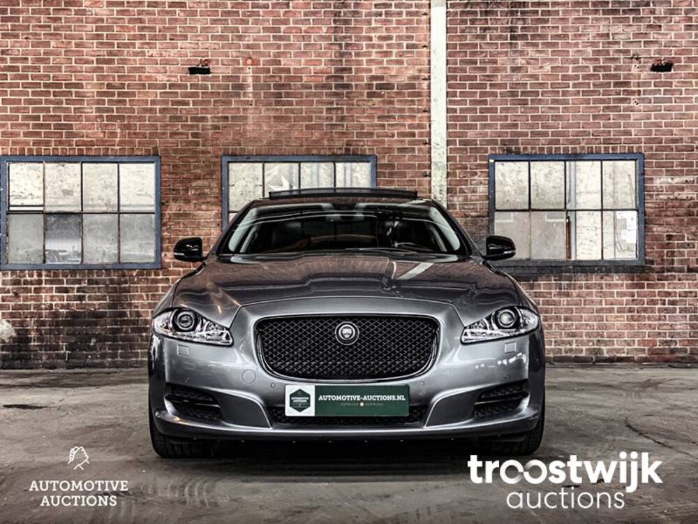 Jaguar XJ 5.0 V8 Premium Luxury LWB Auto