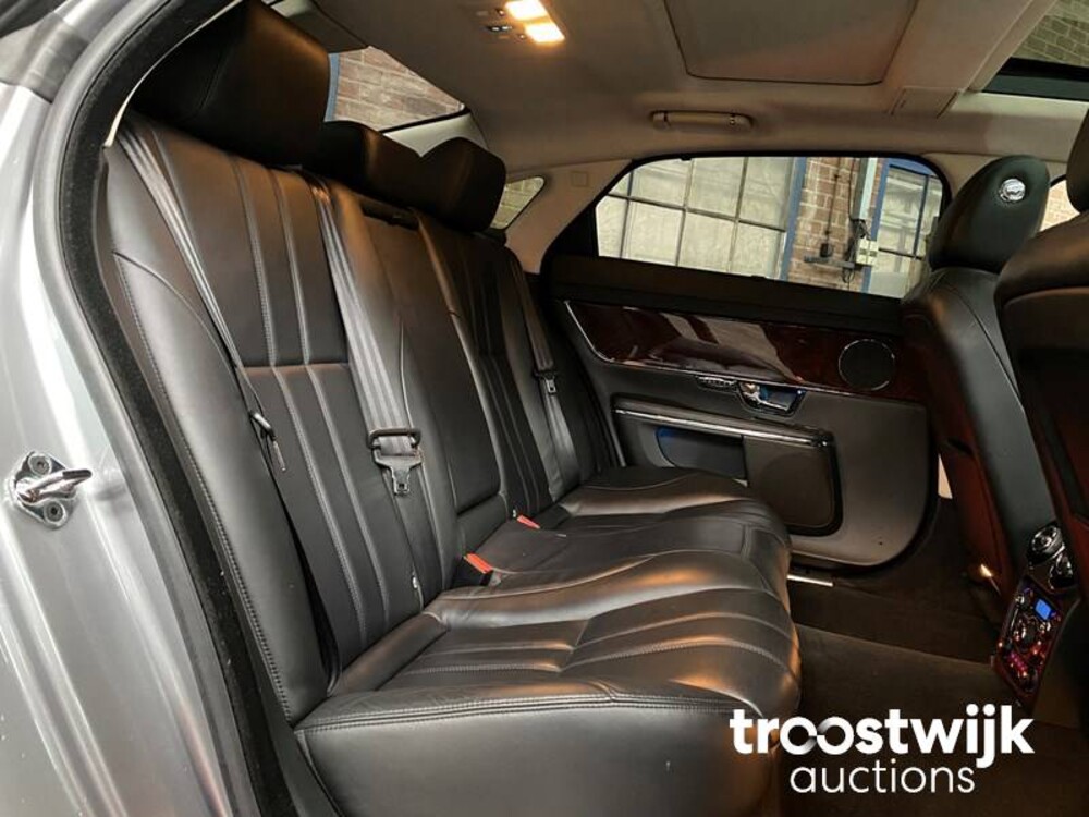 Jaguar XJ 5.0 V8 Premium Luxury LWB Auto