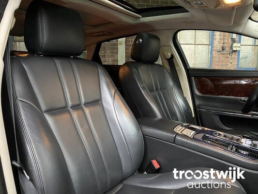 Jaguar XJ 5.0 V8 Premium Luxury LWB Auto