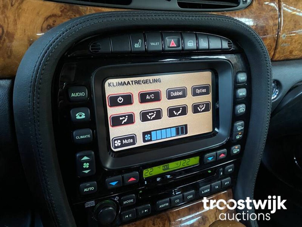 Jaguar XJ 3.5 V8 Executive Auto