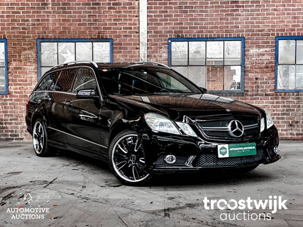Mercedes-Benz E550 AMG 5.5 V8  Auto