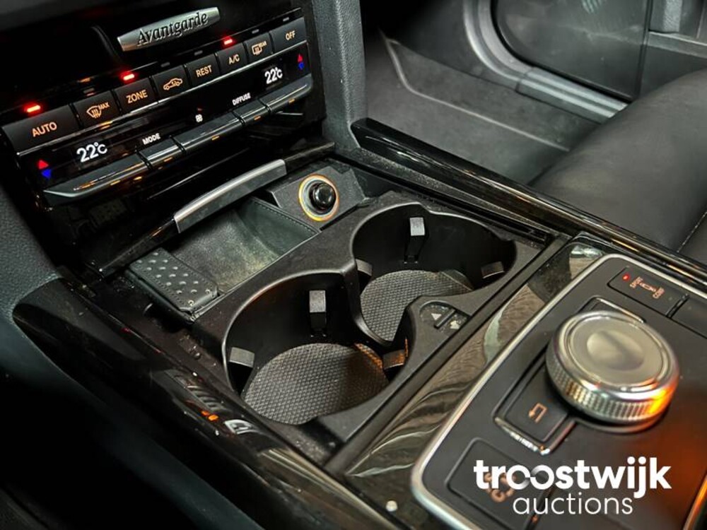 Mercedes-Benz E550 AMG 5.5 V8  Auto