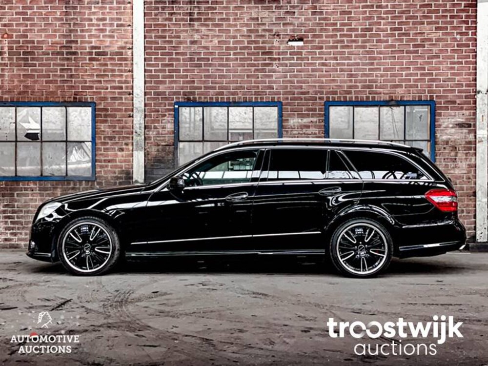 Mercedes-Benz E550 AMG 5.5 V8  Auto