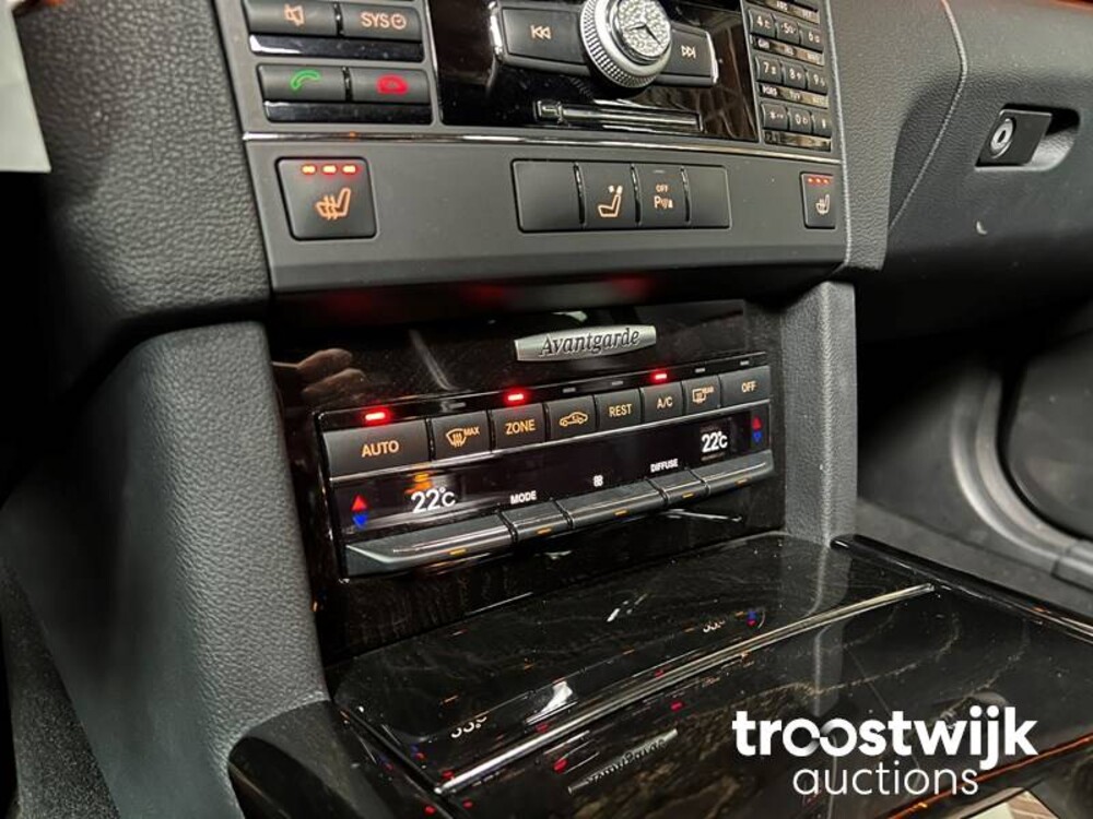 Mercedes-Benz E550 AMG 5.5 V8  Auto