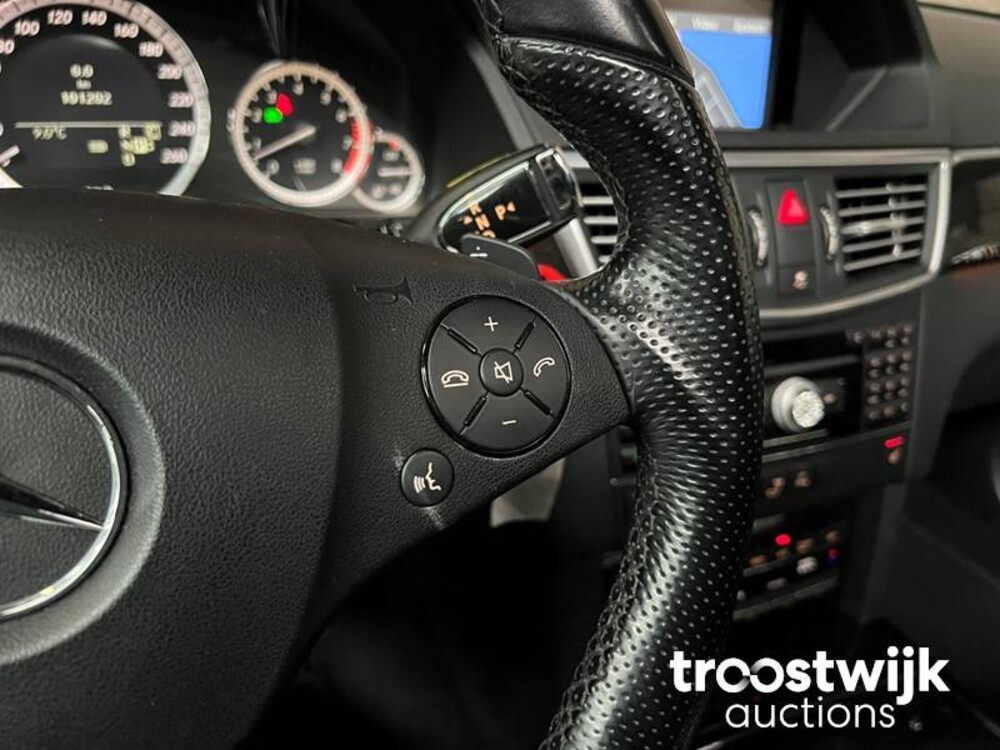 Mercedes-Benz E550 AMG 5.5 V8  Auto