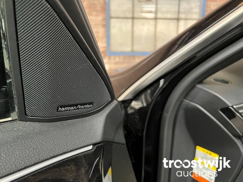 Mercedes-Benz E550 AMG 5.5 V8  Auto