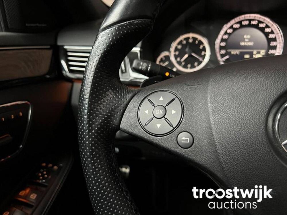 Mercedes-Benz E550 AMG 5.5 V8  Auto