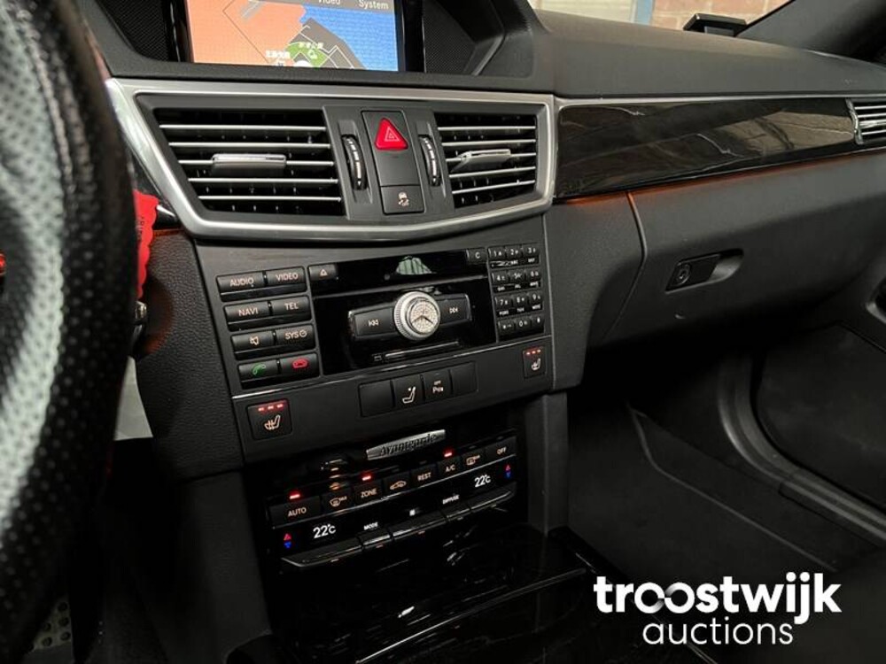 Mercedes-Benz E550 AMG 5.5 V8  Auto