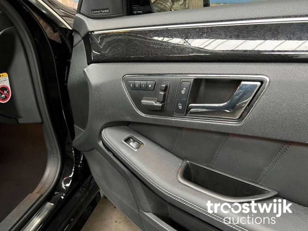 Mercedes-Benz E550 AMG 5.5 V8  Auto