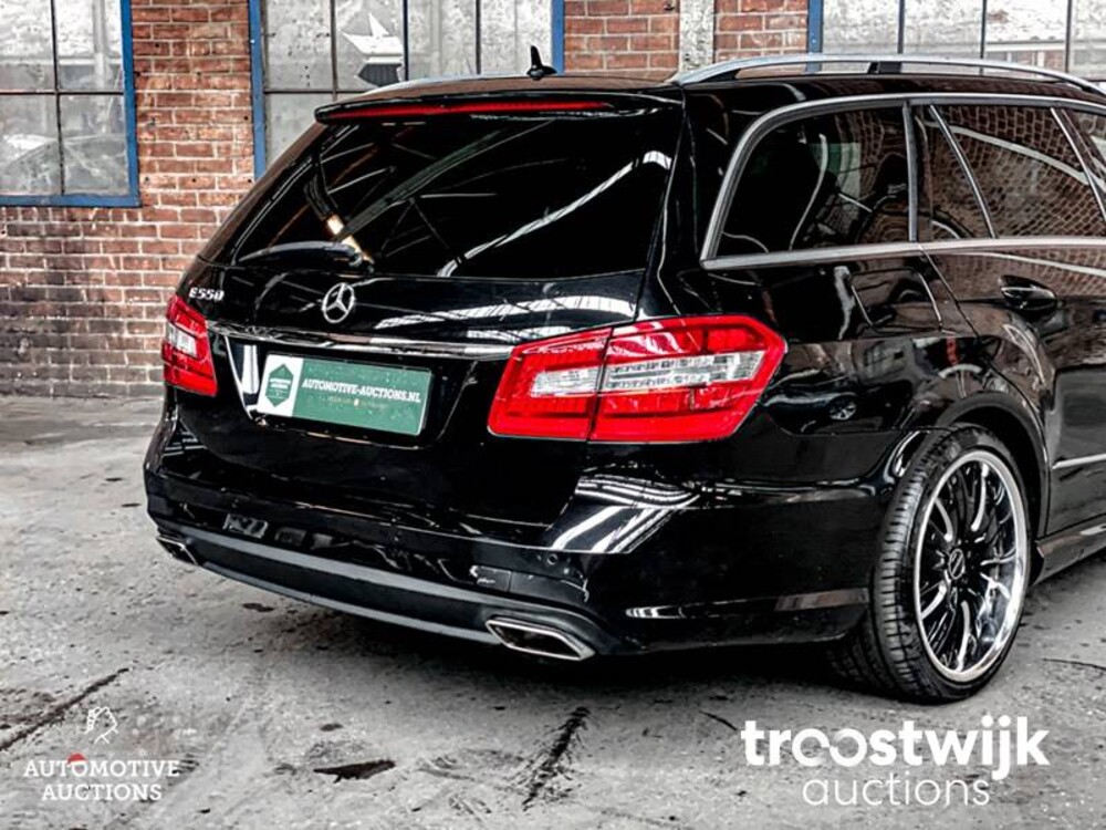 Mercedes-Benz E550 AMG 5.5 V8  Auto