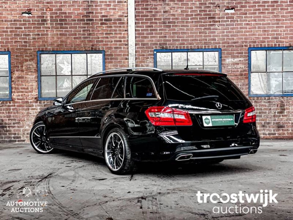 Mercedes-Benz E550 AMG 5.5 V8  Auto