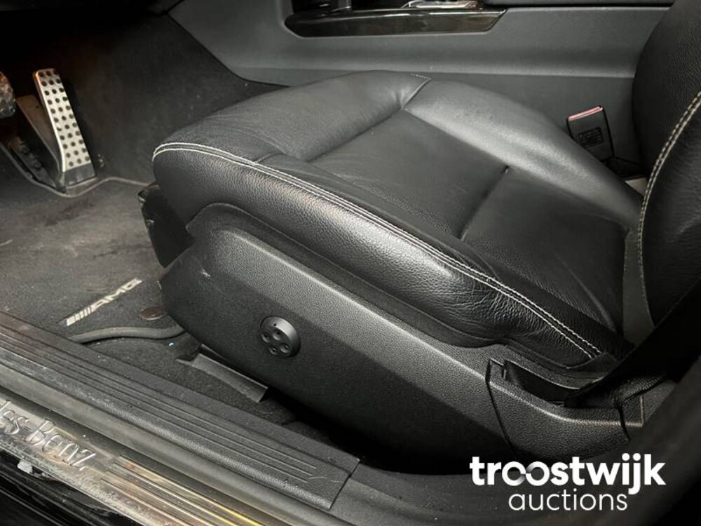 Mercedes-Benz E550 AMG 5.5 V8  Auto