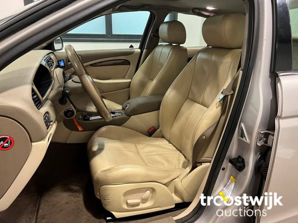 Jaguar S-type Executive 2.5 V6 Car