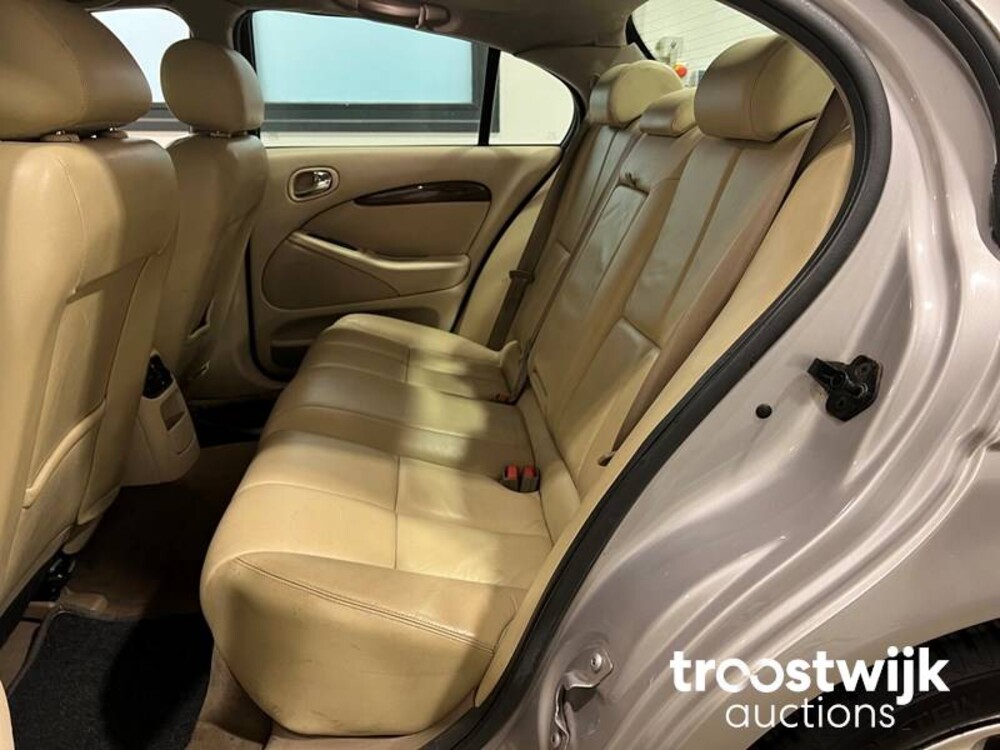 Jaguar S-type Executive 2.5 V6 Car