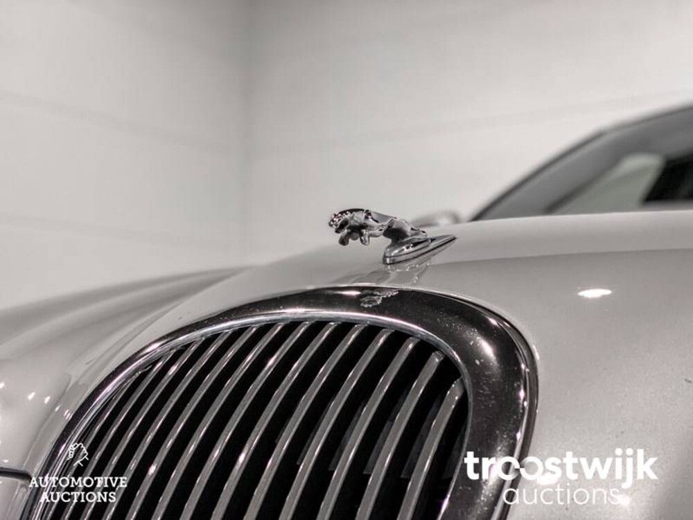Jaguar S-type Executive 2.5 V6 Car