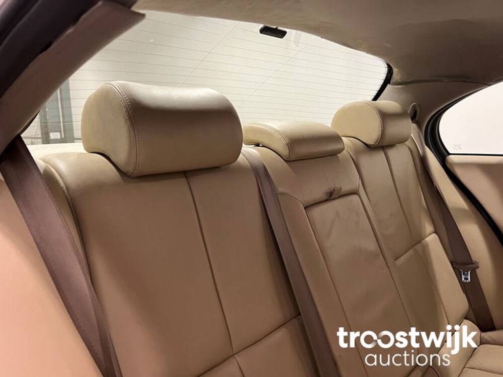 Jaguar S-type Executive 2.5 V6 Car