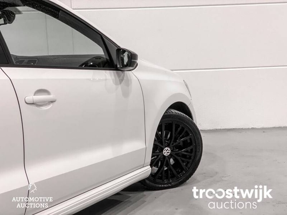 Volkswagen Polo TSI Blue GT Car