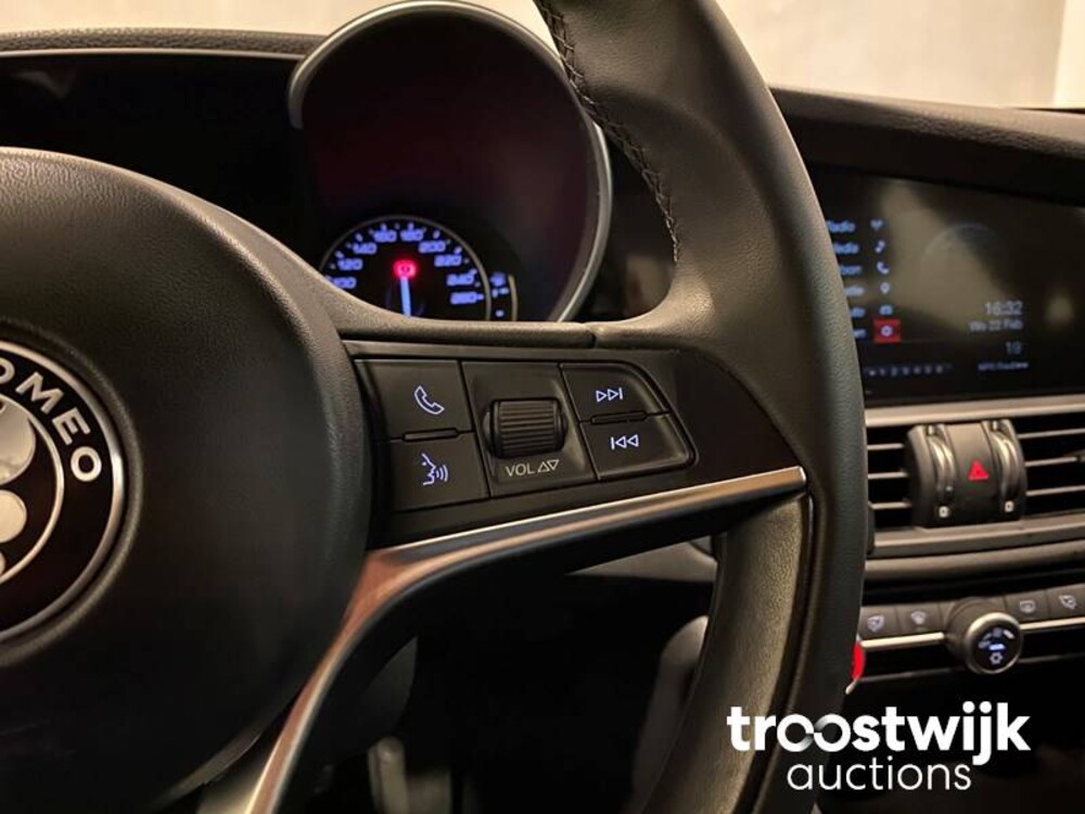 Alfa Romeo Giulia 2.2 Eco Business Car