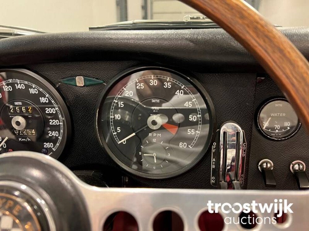 jaguar E-type S1 4.2 L6 OTS Car