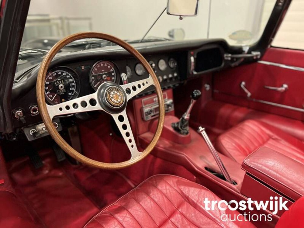 jaguar E-type S1 4.2 L6 OTS Car